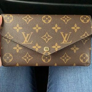 Louis Vuitton Jeanne wallet